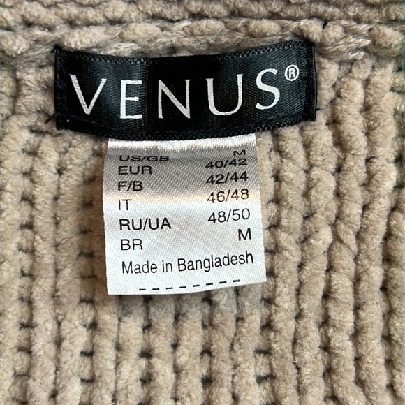 Venus Beige Loose Chunky Cable Knit Soft Chenille Sweater Rolled Crewneck SZ M - Picture 3 of 8